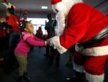 Trẻ em Mỹ được bay miễn phí tới gặp ông già Noel
