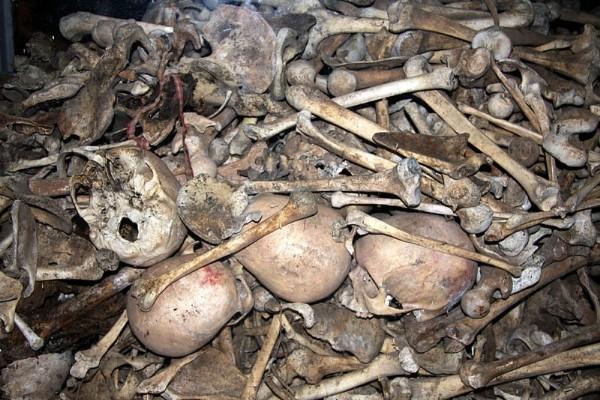 Tội ác diệt chủng của Pol Pot. 