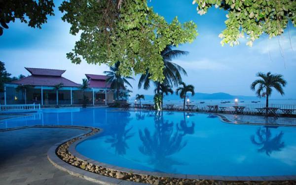 Royal Hotel & Healthcare Resort Quy Nhơn1