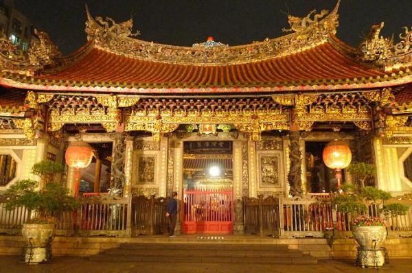 Sống lại lịch sử ở đền Long Shan
