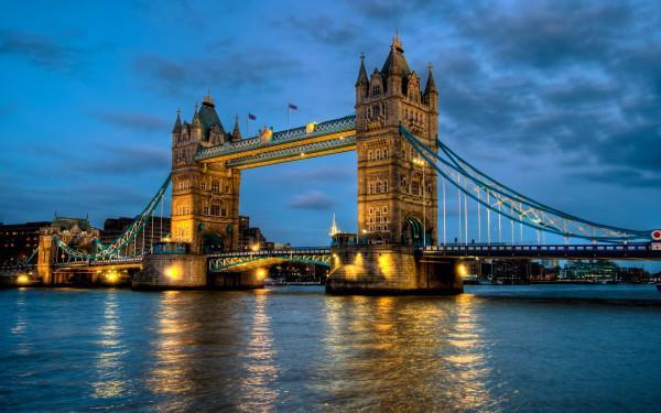 Thủ Đô London - Đôi Mắt Của Cô Gái Anh Xinh Đẹp