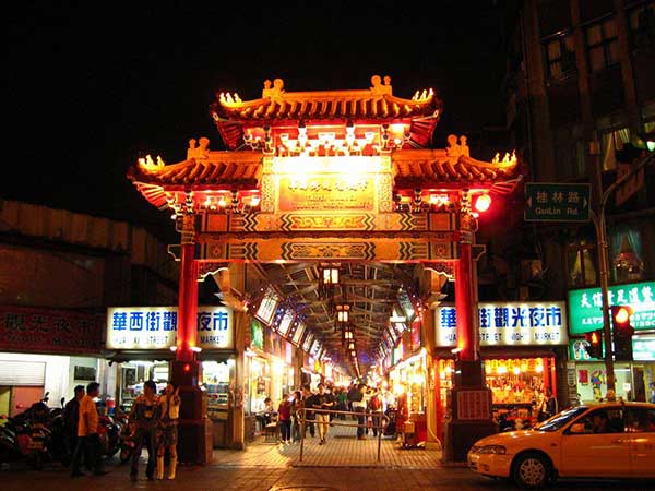 Chợ đêm Shilin- một trong những địa điểm du lịch Đài Bắc cực kì nổi tiếng