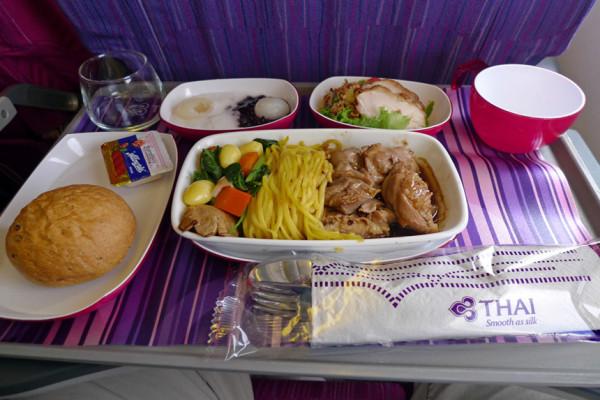 Đồ ăn đa dạng của hãng hàng không Thai Airways