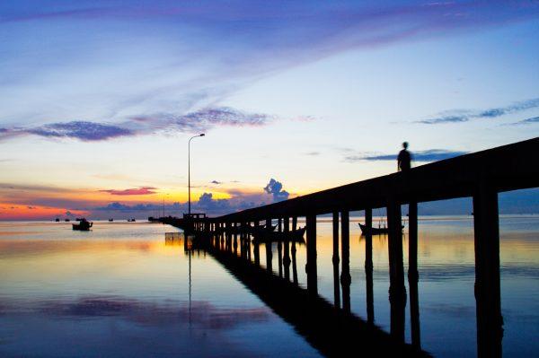 1. Đi làng chài Hàm Ninh ngắm bình minh