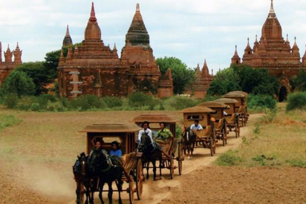 khám phá thành phố cổ Bagan1