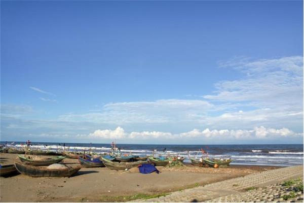 Bãi biển Thịnh Long1