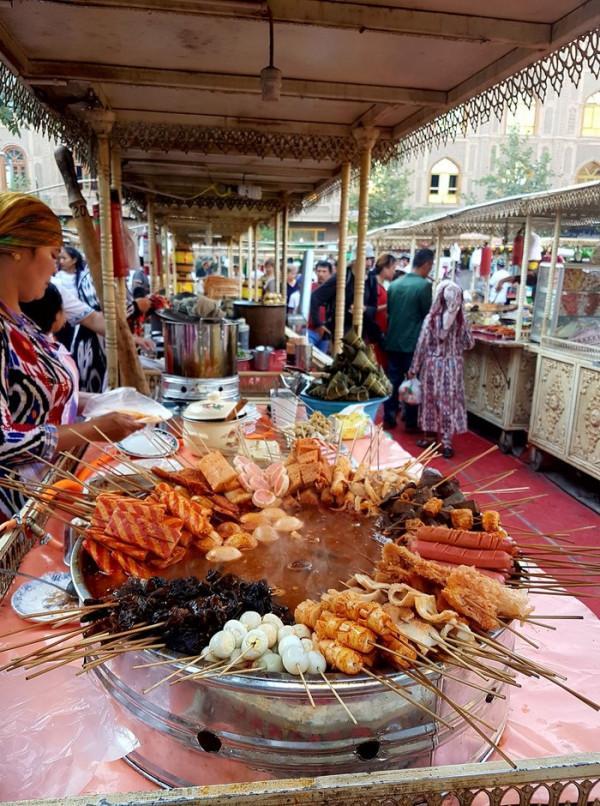 Phiên chợ Ba Tư ở Urumqi.1
