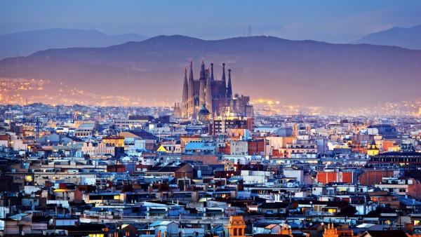 Vé máy bay cùng khám phá 3 thành phố tại Tây Ban Nha