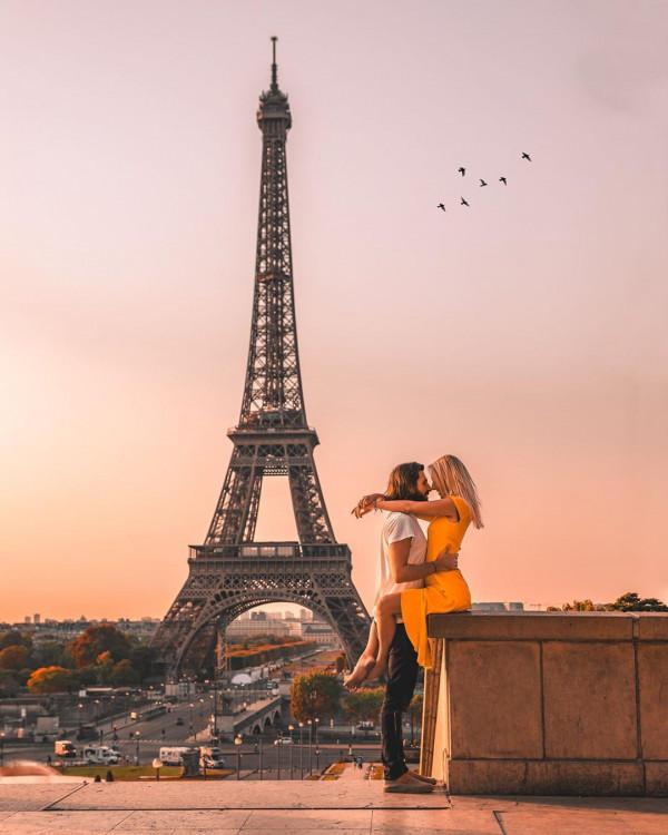 Tháp Eiffel1