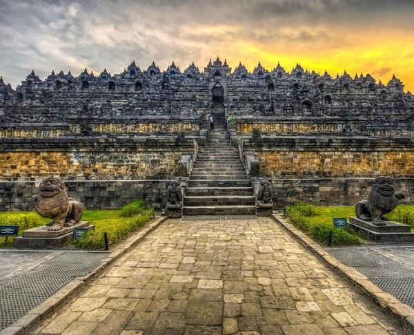 Đền Borobudur