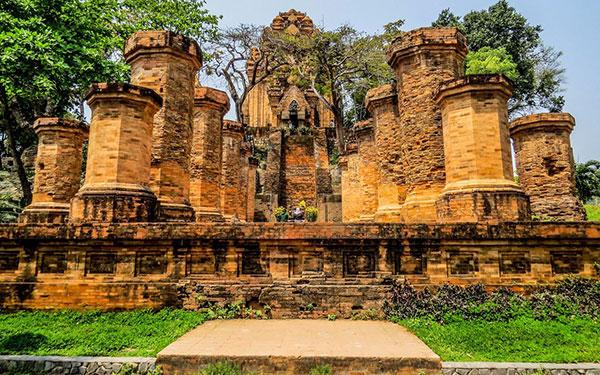 truyen-thuyet-thap-ba-ponagar-nha-trang-1