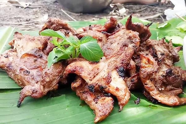 Săn vé máy bay oanh tạc ẩm thực siêu ngon bổ rẻ ở Vĩnh Long