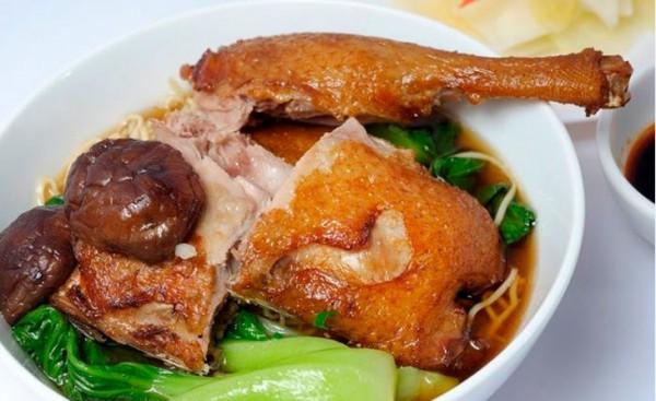 Món ngon nào đáng thử nhất khi tới Thành Phố Hồ Chí Minh?