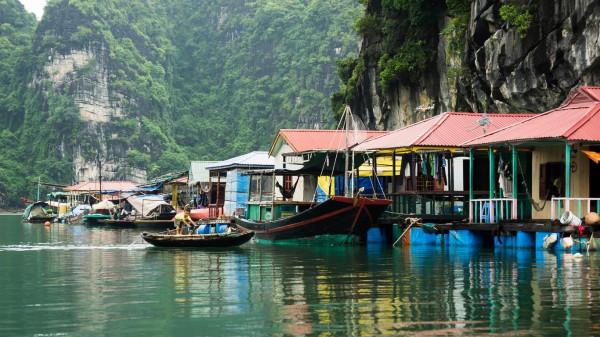 lang-chai-cua-van-ha-long-quang-ninh