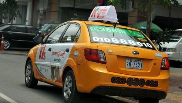 xe-taxi-o-campuchia-1280x720