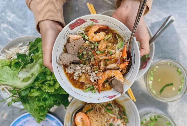 Đặt vé máy bay đến Sài Gòn thưởng thức ẩm thực siêu ngon