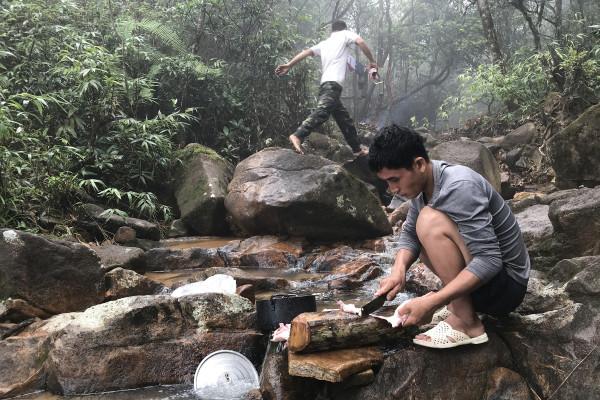 Cùng săn vé máy bay chinh phục 'nóc nhà' Quảng Trị