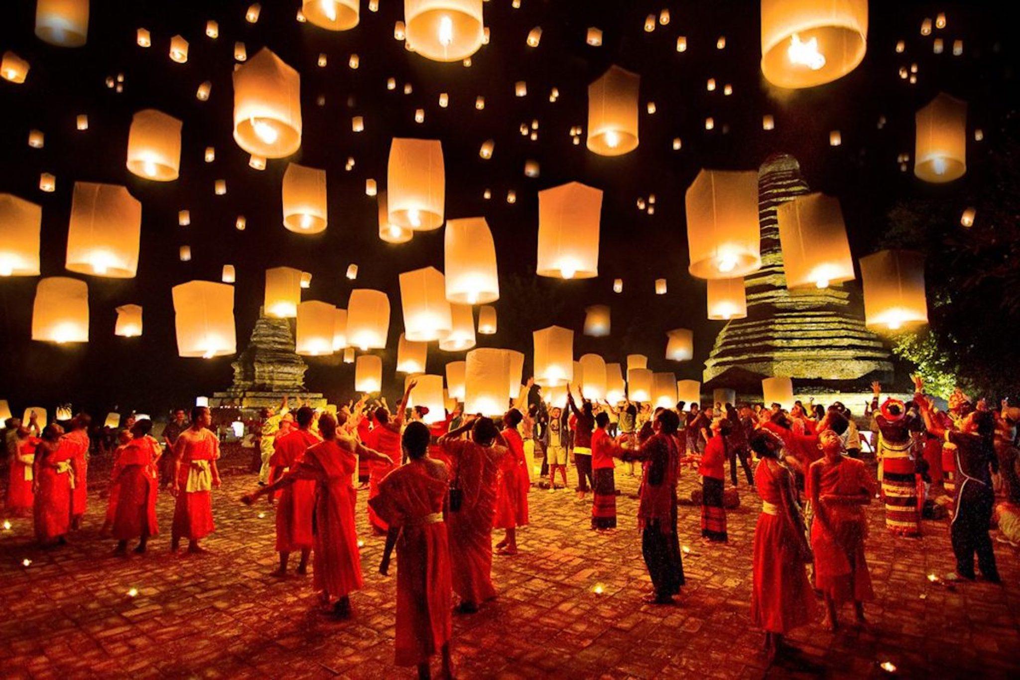 Lễ hội Đèn trời tại Chiang Mai - Thái Lan vào tháng 11