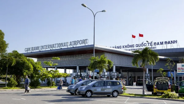 Vé máy bay đi Nha Trang bao nhiêu tiền?
