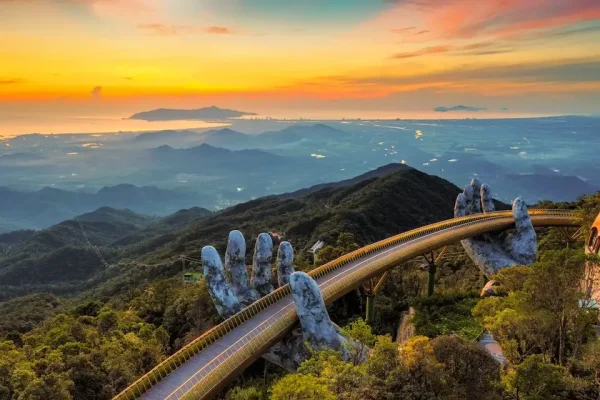 Check in Cầu Vàng Đà Nẵng – Chiêm ngưỡng một trong những cây cầu đẹp nhất thế giới