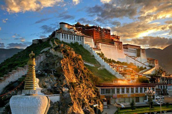 Khám Phá Cung Điện Potala