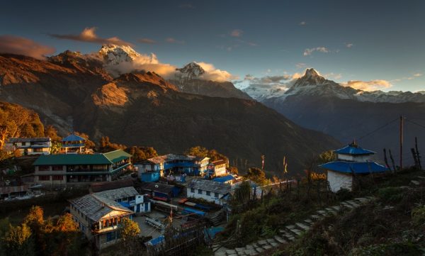 Leo núi ở Nepal - trekking cung Annapurna Base Camp huyền thoại