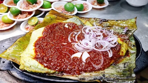 Món cá đuối nướng sốt Sambal của Singapore