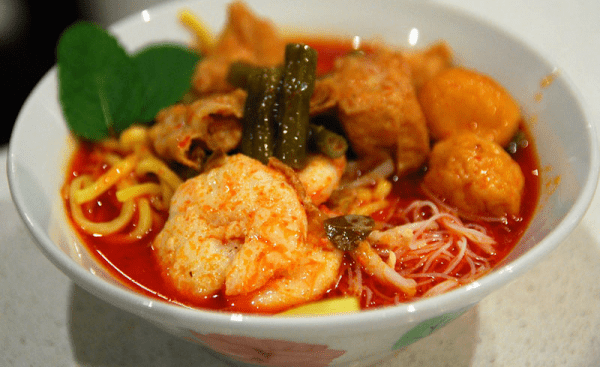 Bún nước Laksa – món bún truyền thống ở Singapore