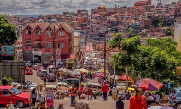 Chặng bay Việt Nam - Madagascar được mở bán bởi nhiều hãng hàng không. 