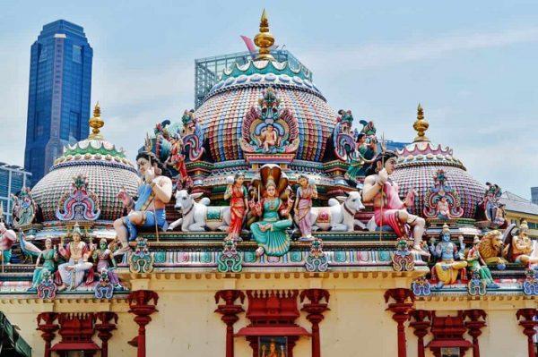 Đền Sri Mariamman - Điểm đến tâm linh của người Hindu ở Singapore