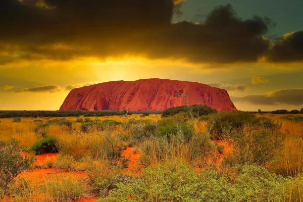 Uluru – Biểu tượng độc đáo của người thổ dân