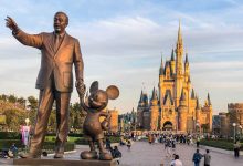 Vé máy bay đi Nhật khám phá công viên Tokyo Disneyland