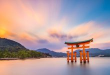 Vẻ đẹp siêu thực của ngôi đền Itsukushima Nhật Bản